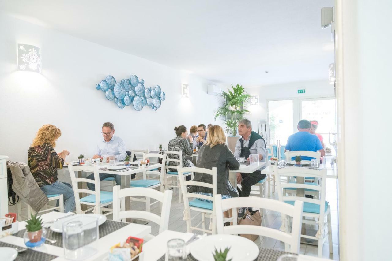 Hotel Regina Simius Villasimius Kültér fotó